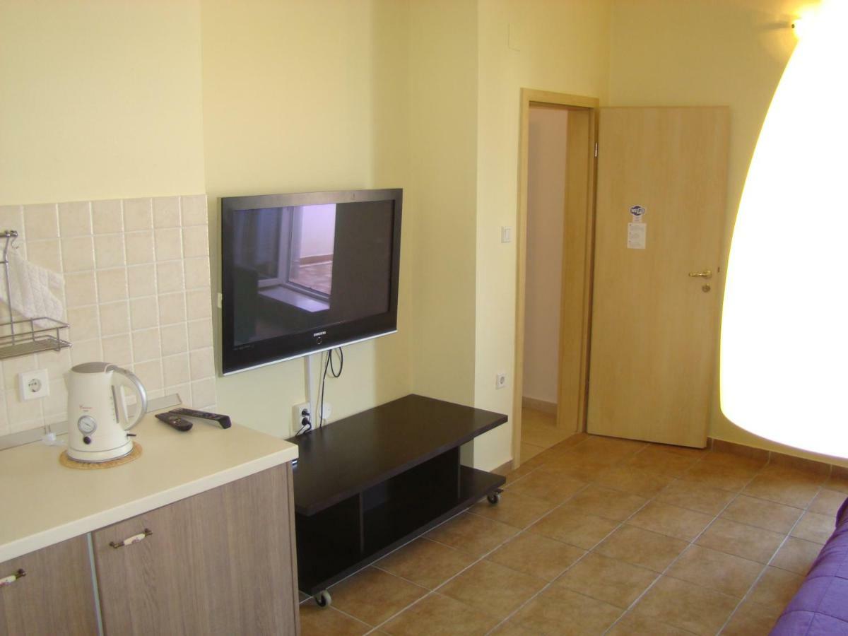Apartments Ada Tučepi Exteriör bild