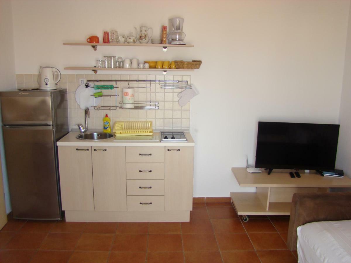 Apartments Ada Tučepi Exteriör bild