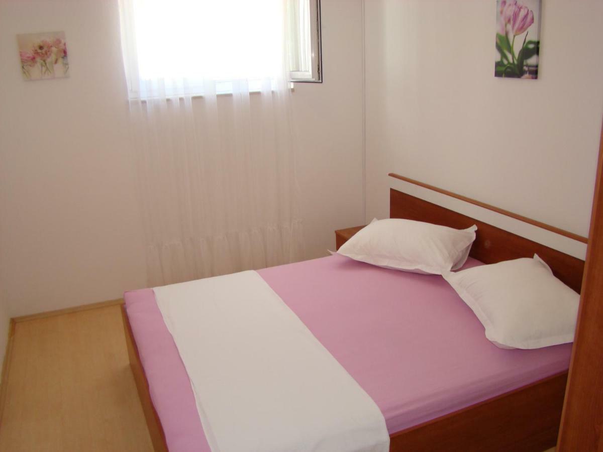 Apartments Ada Tučepi Exteriör bild
